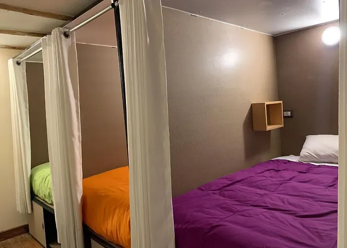 Hostal Gaia House